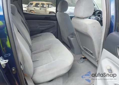 2005 Toyota Tacoma Base V6 z USA, uszkodzony, nr VIN 3TMMU52NX5M001883